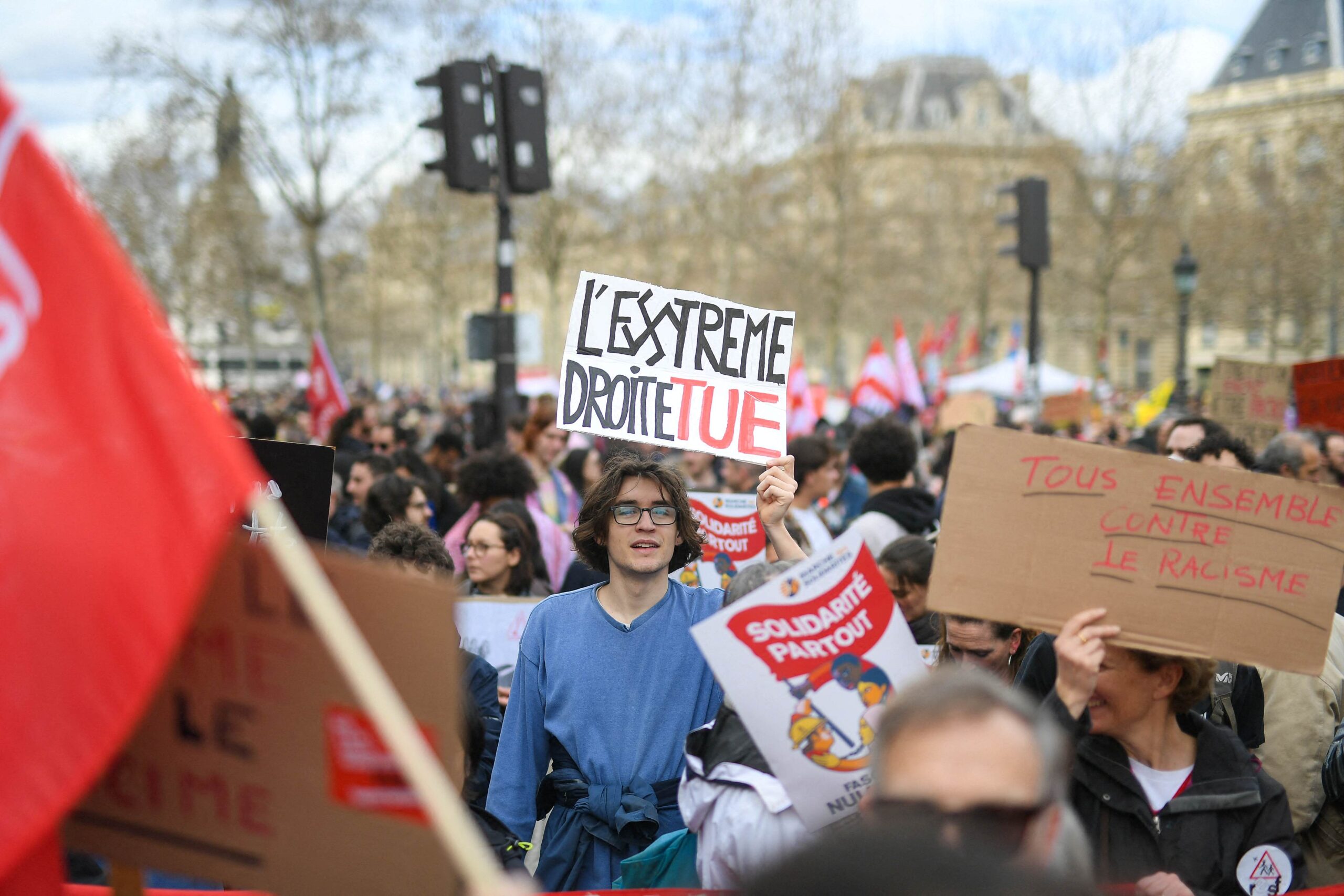 Crimes racistes en France : SOS Racisme accuse la classe politique et les médias de provoquer l’extrême droite